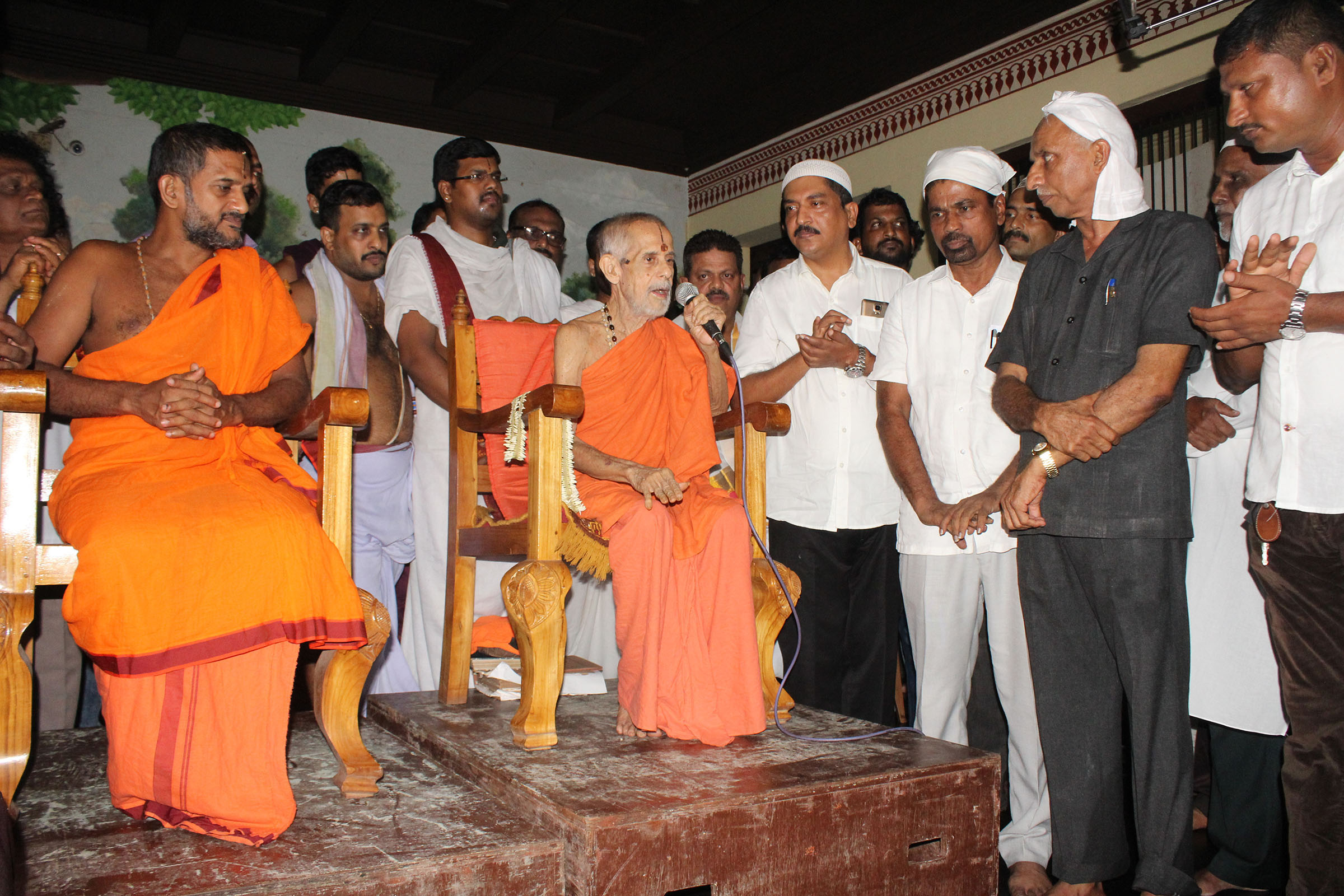 ಉಡುಪಿ ಶ್ರೀಕೃಷ್ಣ ಮಠದಲ್ಲಿ ಸೌಹಾರ್ದ ಇಫ್ತಾರ್ ಕೂಟ